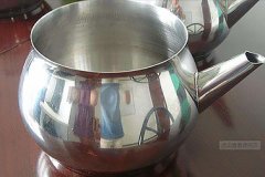 激光焊接設(shè)備主要分成脈沖激光焊接和連續(xù)激光焊接二種。